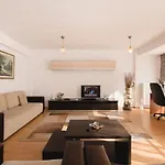 Oltului Apartment